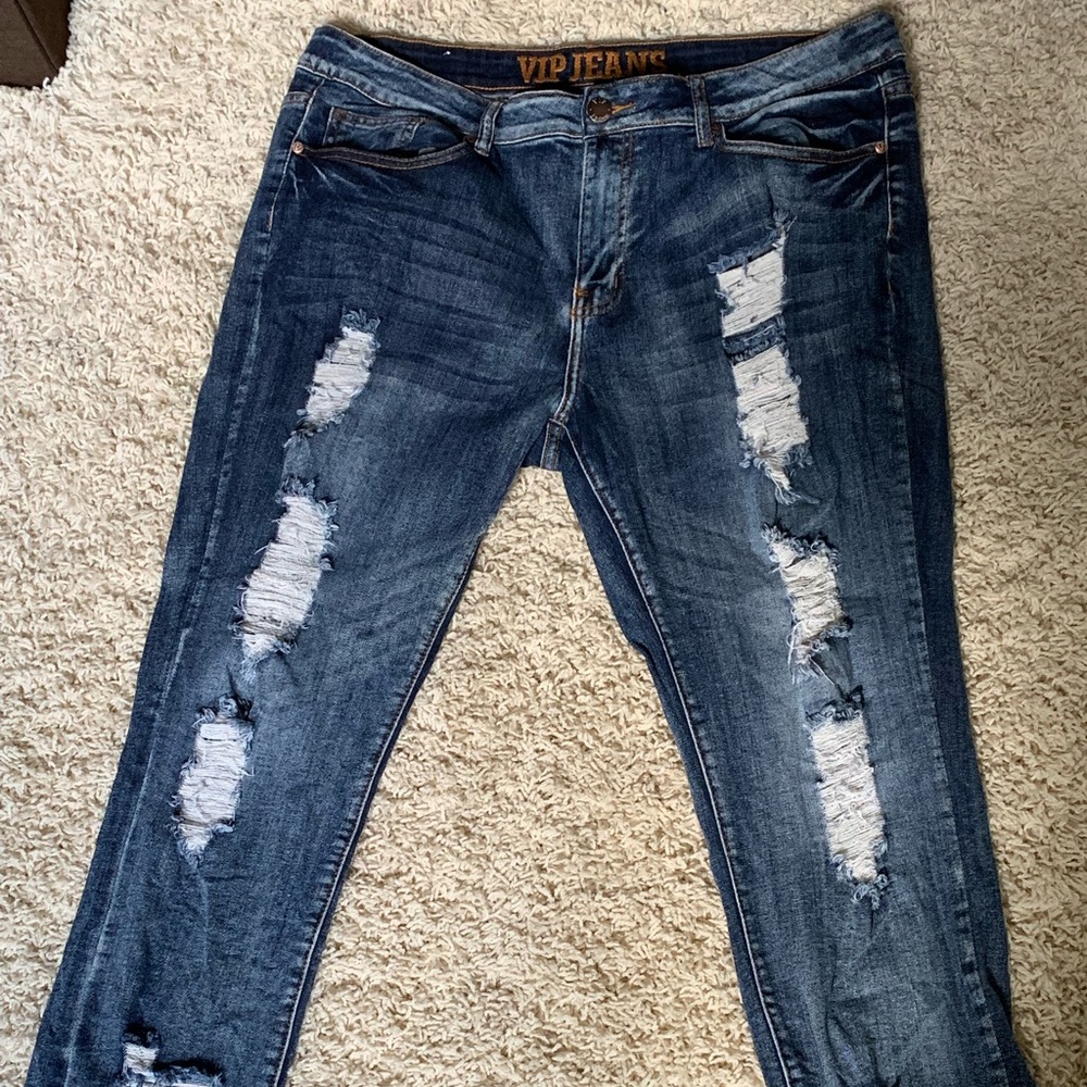 VIP Distressed Jeans. Excellent pre-owned cond.